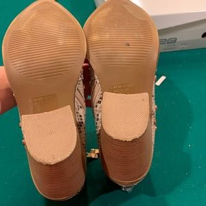 Size 7 / X2B Brand / Stoned Snakeskin booties / worn maybe 5 times
